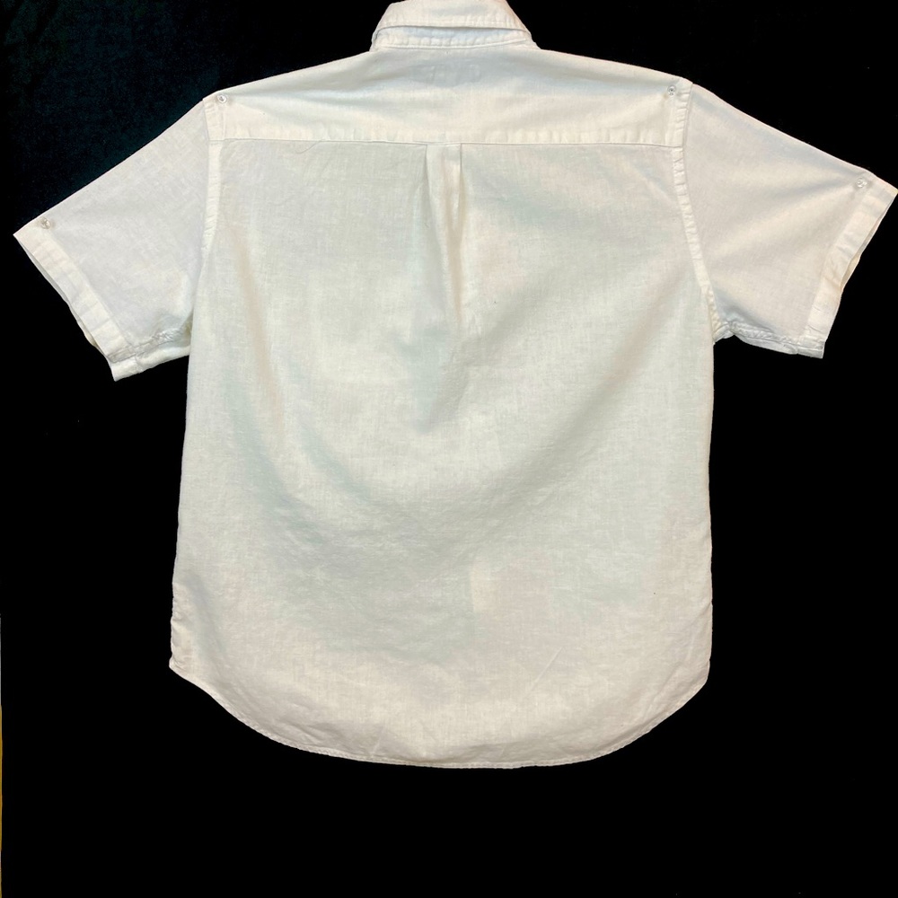 Shirt sleeve button down.  Like new!